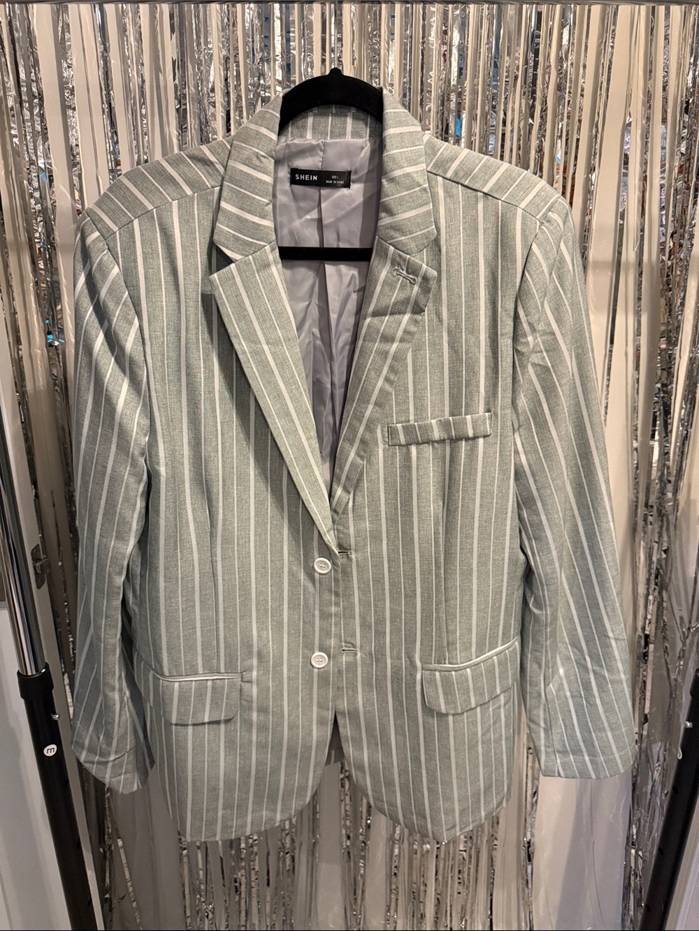 SHEIN Men's Mint Green & White Stripe Blazer